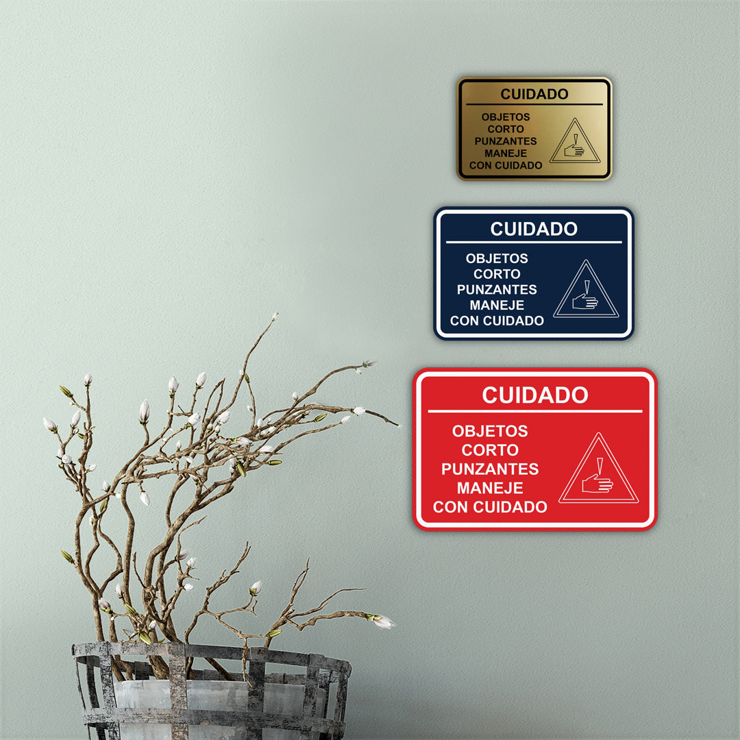 Signs ByLITA Classic Framed Cuidado Objetos Corto Punzantes Maneje con cuidado Door or Wall Sign Easy Installation | Health And Safety | Building And Hospitality