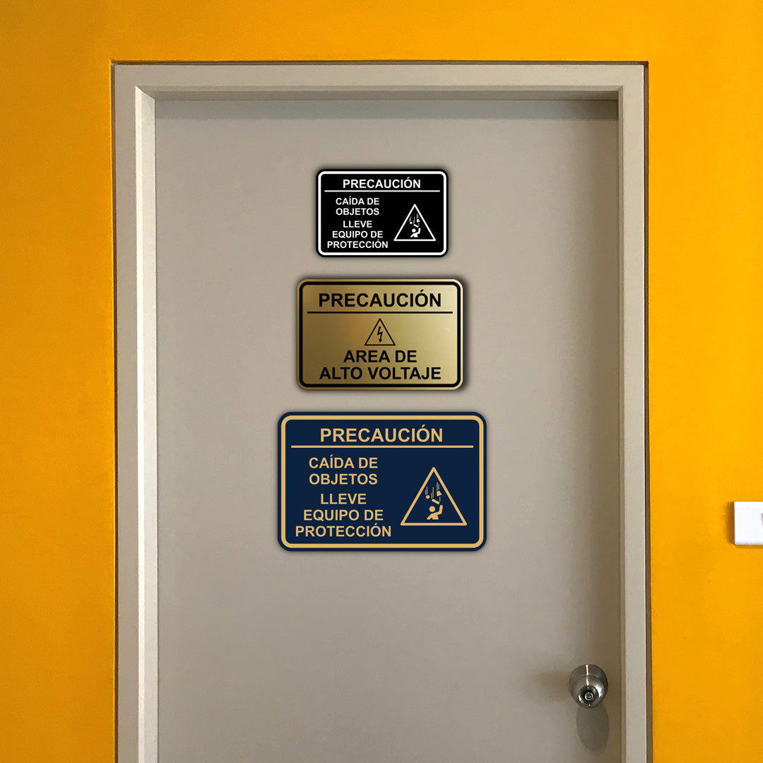 Signs ByLITA Classic Framed Precaución Caída de Objetos Lleve Equipo de protección Door or Wall Sign Easy Installation | Health And Safety | Building And Hospitality