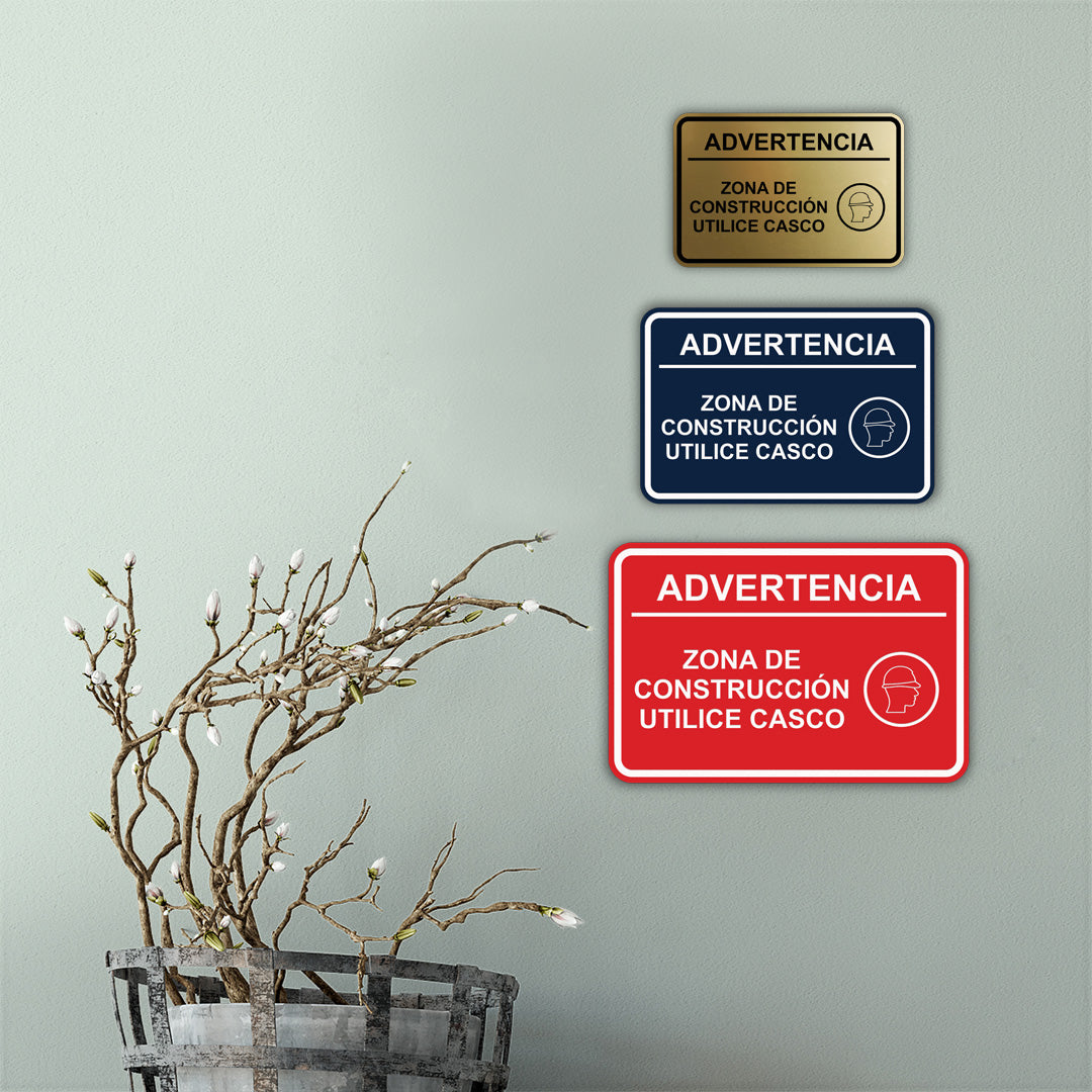 Signs ByLITA Classic Framed Advertencia Zona de construcción Utilice casco Door or Wall Sign Easy Installation | Health And Safety | Building And Hospitality