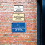 Signs ByLITA Classic Framed Por favor no suelte la cisterna con elementos que no sean papel higiénico Door or Wall Sign | Spanish Restroom Maintenance Signs