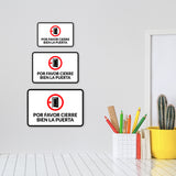 Classic Framed Plus Por Favor Cierre Bien la Puerta Door or Wall Sign | Spanish | Office Business Sign