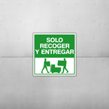 Square Plus Solo Recoger y Entregar Wall or Door Sign | Spanish | Health & Safety Warehouse Business Signage