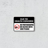 Classic Framed Plus Due to Health Concern, No Photographs Or Selfies With Chef Please Wall or Door Sign | Novelty Funny Warning Signs